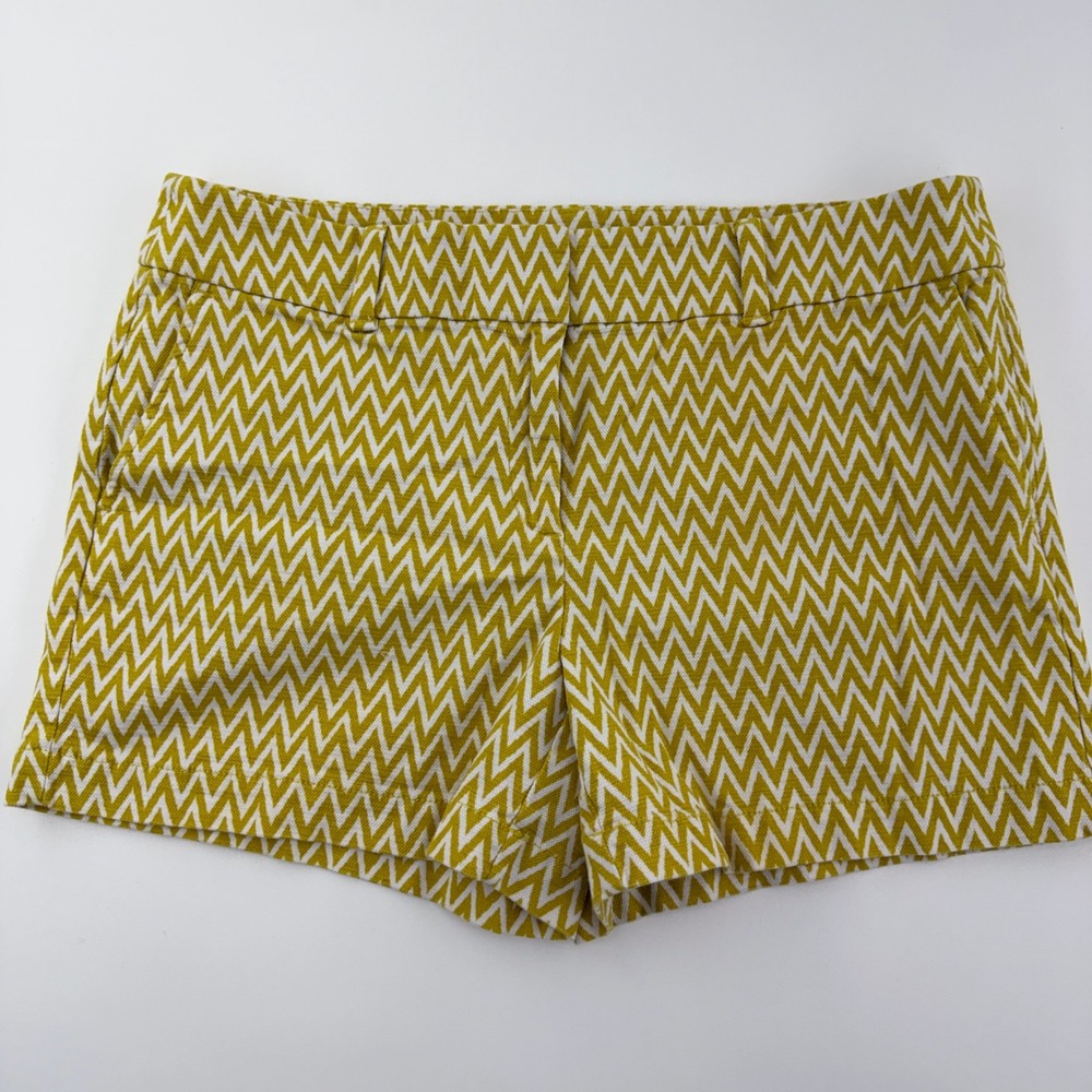 LOFT Outlet Yellow White Chevron Zig Zag Shorts Women's Size 8 4 Inch